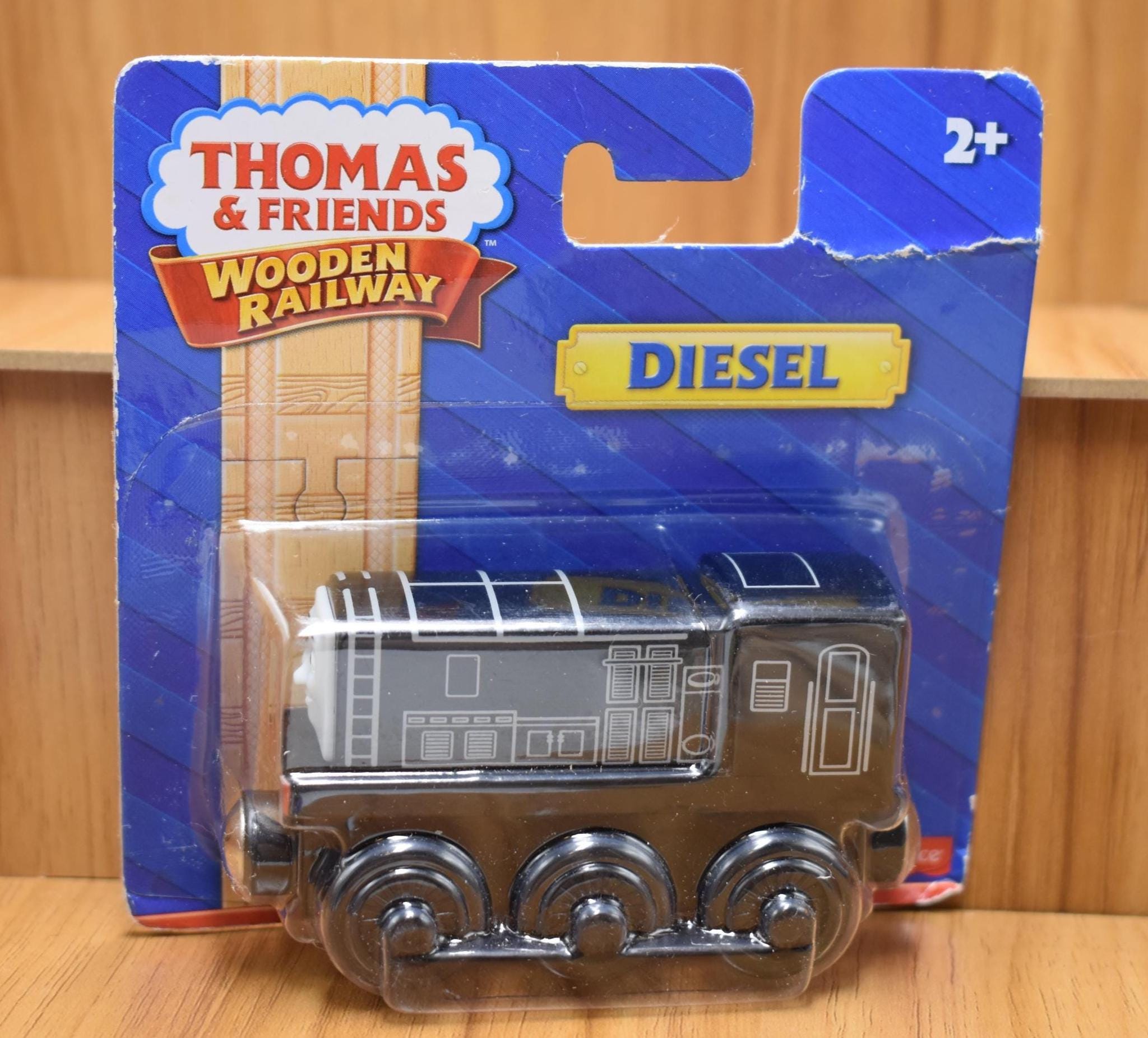 きかんしゃトーマス木製レールウェイ - 赤い客車から選べる列車 - Etsy