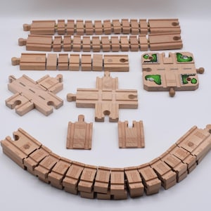 Thomas and Friends Wooden Railway – Tracks and Accessories