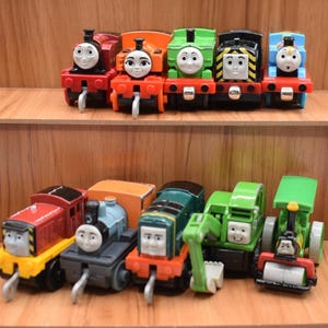 You Choose Thomas and Friends Diecast Trains & Tenders Engines Duck Paxton Bash George Alfie Pain Splatter Nia Salty Rosie Mavis