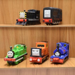 You Choose Thomas the Tank Engine ERTL Diecast Trains 1990s Mavis Rusty Oliver Sir Handel Diesel - Vintage Collectibles Trains