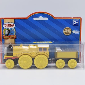 Molly und Tender Lernkurve Thomas & Friends Holz Eisenbahn Lokomotive Neu - Versiegelt - Rentner - Charakterkarte