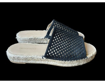 Saks Fifth Avenue Zwart Suède Espadrilles Slip On Mule Sandalen Vrouwen 8 8.5 EUC