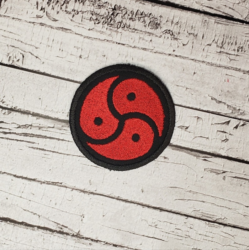 BDSM Triskele / Triskelion Iron-on patch. Embroidered badge image 1