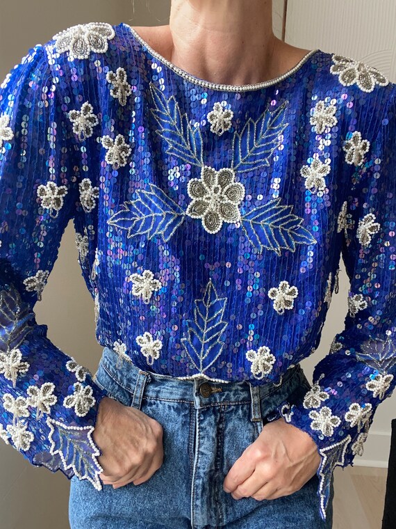 royal blue floral Gem