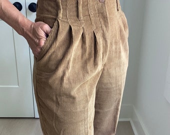 Pantalon vintage en velours côtelé marron Kikomo