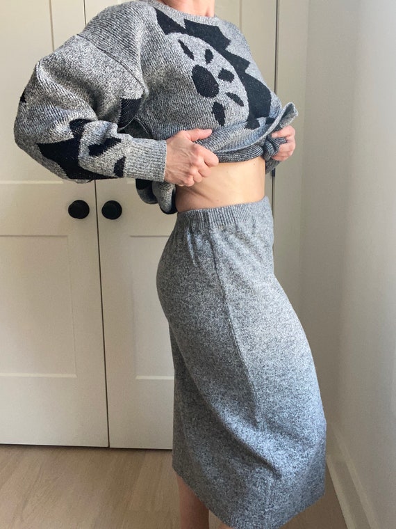 Awesome Gray and Black Two Piece - image 8