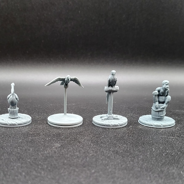 Familiars, Parrot, Monkey, Pelican, Flying Parrot, Flying Bird, Bird minis, miniatures, DnD