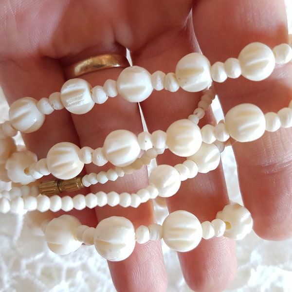 Antique Vintage Hand Carved Bone Necklace, Amazing Bone Vintage Hand Carved Bone Necklace, Amazing Bone