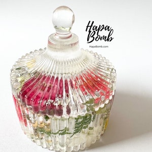 Unique custom Dried flower Resin trinket jar with lid