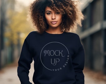 Mockup de moletom Gildan 18000 azul marinho feminino preto (download digital)