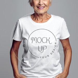 Senior Woman Gildan 5000L wit T-shirtmodel (digitale download)