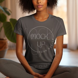 Charcoal Gildan 5000L-mockup: zwarte vrouw T-shirt (digitale download)
