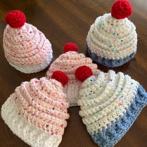 Newborn Cupcake Hat, Cupcake Hat for a Girl, Cupcake Hat for a Boy, 0-3 Months Cupcake Hat