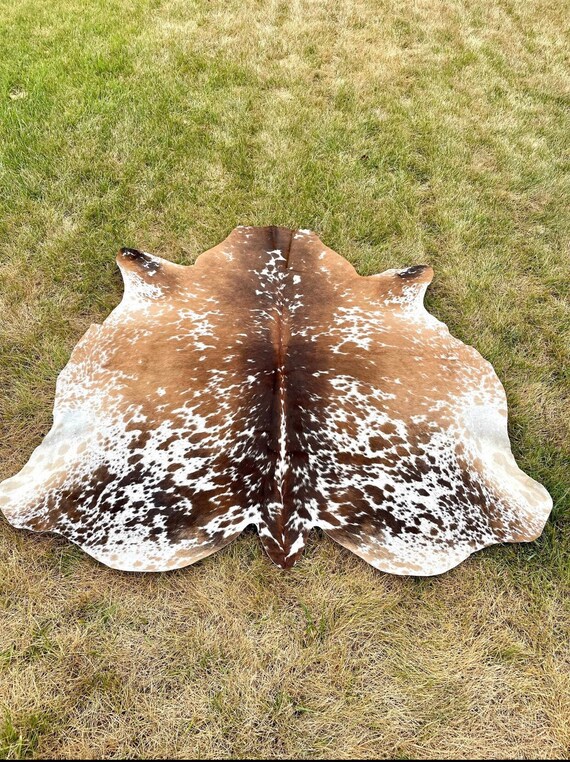 Genuine Tricolor Cowhide Rug, Speckled Italian Cow Hide Rug,Brown and White Cowhide Rug, Natural Cowhide Floor Rug, Cowhide Carpet