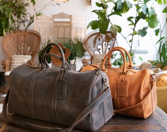 Personalized Leather Duffle Bag, Groomsmen Gifts Fathers day Gift Leather Bag Men Gift Handmade Large Weekend Duffel Bag Holidays Travel Bag