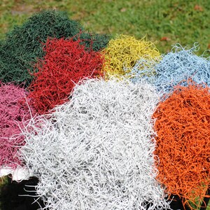 Colored moss: ideal for parties and celebrations!