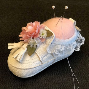 CLEARANCE - Baby Shoe Pin Cushion