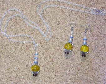 Parure Collier et boucle d'oreille perle nacrée, strass et perle verre jaune "Princesse" 100% fait mains