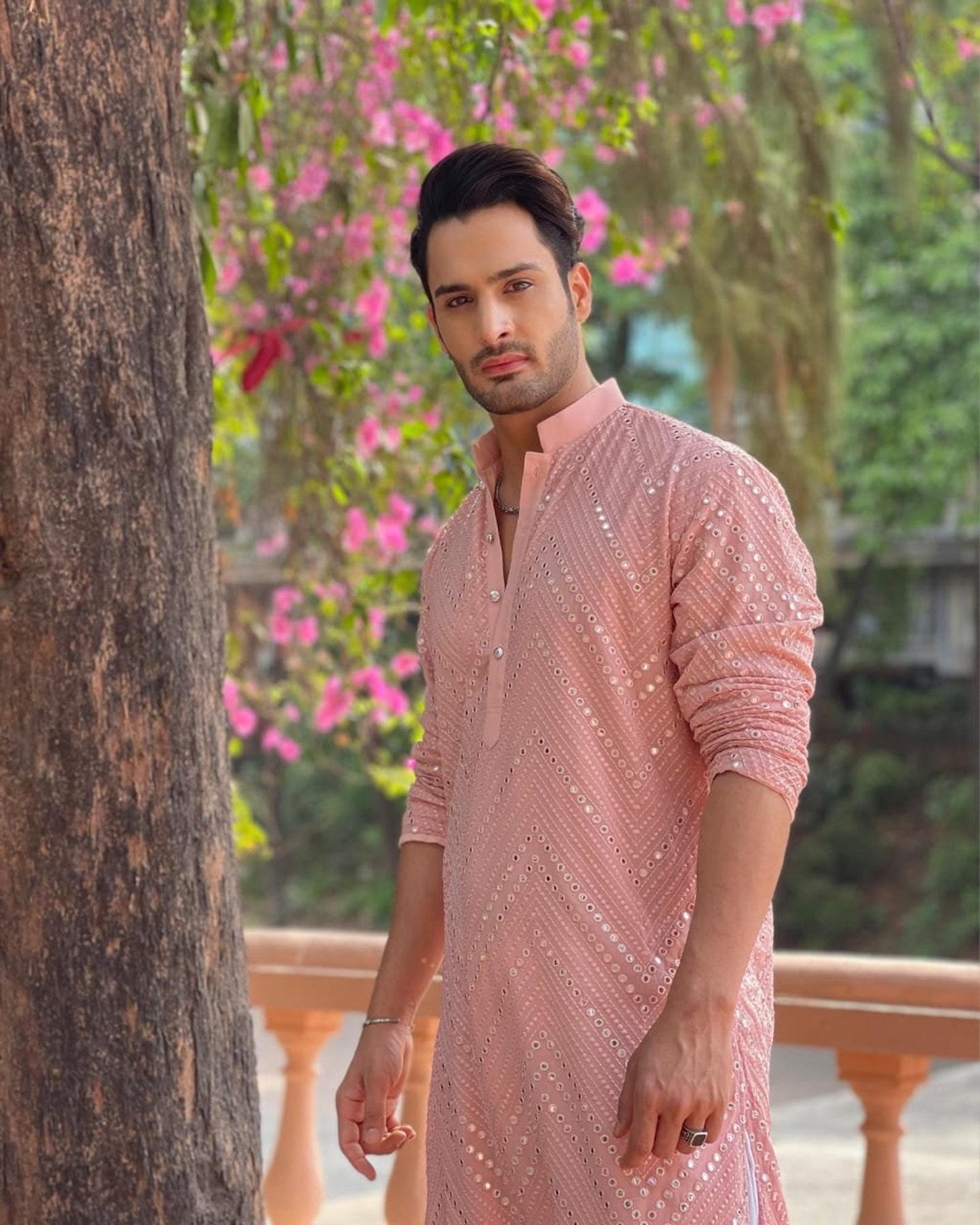 Men Peach Woven Straight Kurta main image 0