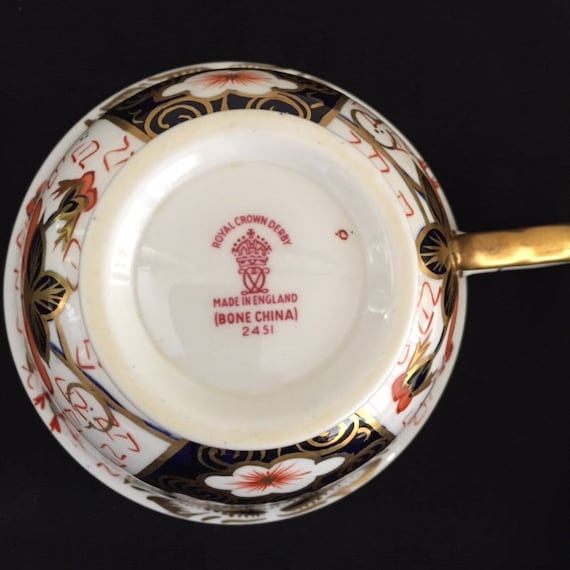 Royal Crown Derby Traditional Imari Pattern 2451 Set of 4