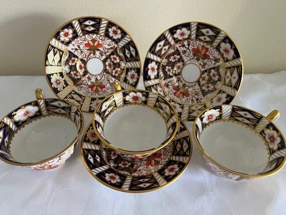 ロイヤルクラウンダービーボーンチャイナ ロイヤル・クラウンダービー