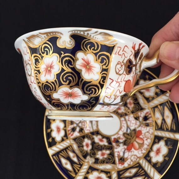 Royal Crown Derby Traditional Imari Pattern 2451 Tea Cup