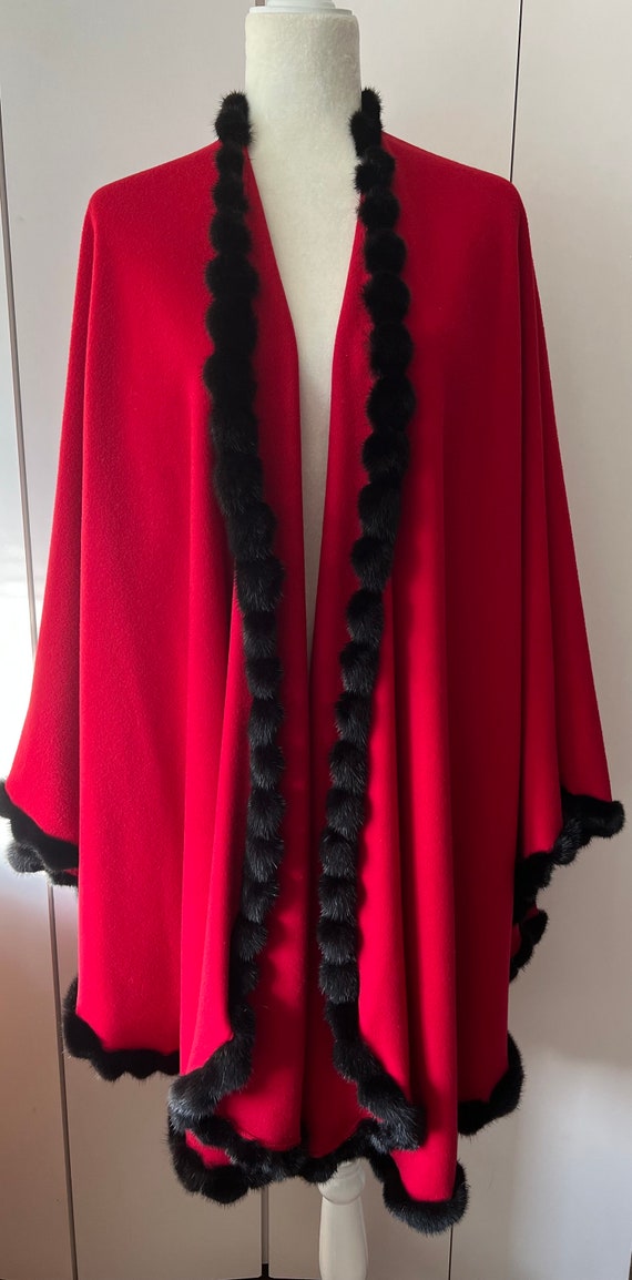 Jerry Sorbara Red (likely) Cashmere Cape with Min… - image 1