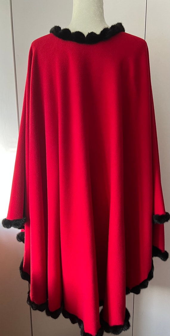 Jerry Sorbara Red (likely) Cashmere Cape with Min… - image 2