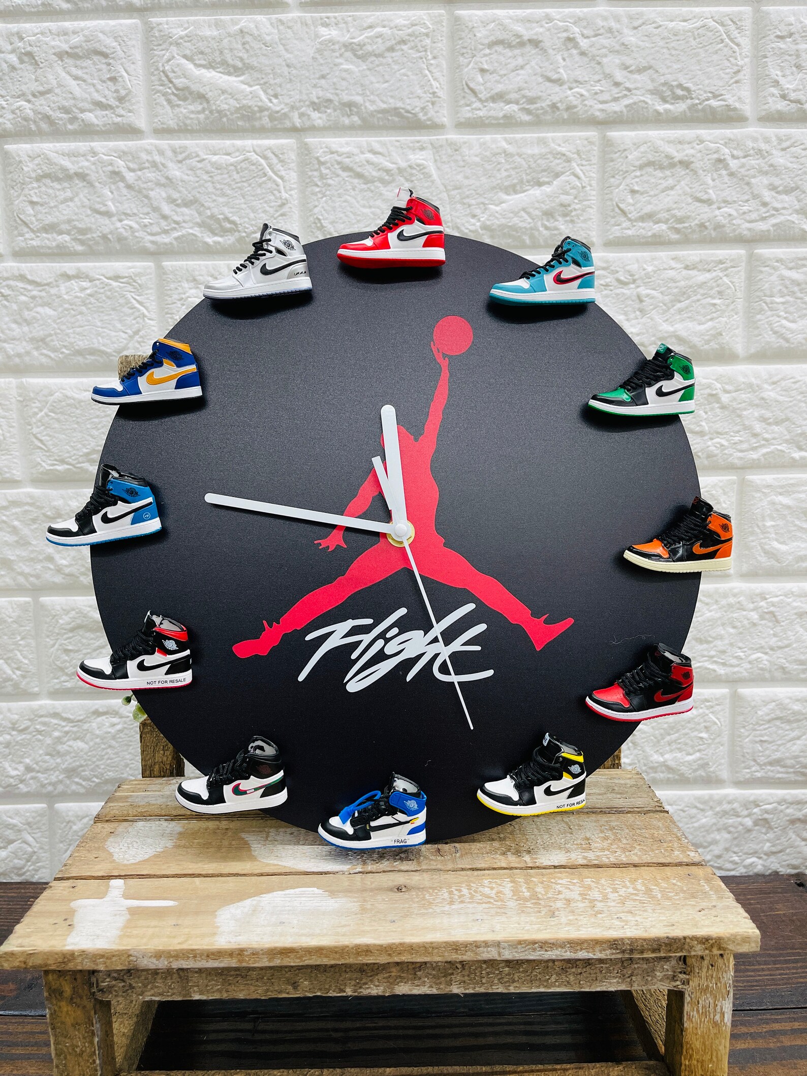 air jordan mini clock