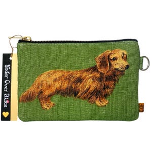Carteira com zíper fofa de cachorro salsicha estampada dachshund pet doxie, bolsa vegana de camurça sintética, designers guild doe, verde floresta, tons de joias douradas