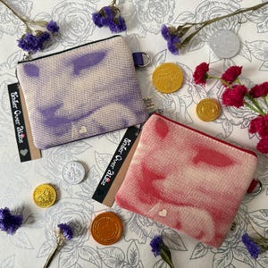 Handgemachte Geldbörse Vegan Wildleder Reißverschluss Beutel Pop Siebdruck Drucke Kitty Reise Brieftasche Ivory Creme Designers Guild Fabric Einzigartige Geschenke für Sie