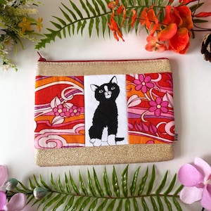 Handmade Floral Patchwork Kitty Makeup Bag:  Psychedelic Print Daisy Flower Designs Gold Protective Sleeve