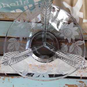 Vintage Crystal Candy Dish 3 Compartments Candy Condiments Peanut Dish Farmhouse Primitive Kitchen Dining Room Decor Barware