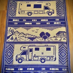 Julie's own, creative version of this pattern. Doesn't it look amazing? :)