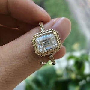 2.5CT Emerald Cut Moissanite Solitaire Ring 14K Yellow Gold Engagement Ring Bezel Setting Statement Ring Gift For Her Bridal Set