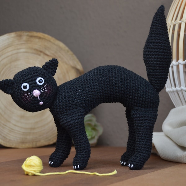 Häkelanleitung Kati Katze, Amigurumipattern, Anleitung zum Häkeln, schwarze Katze, Crochetpattern, Kuscheltier, Tutorial, PDF bebildert.