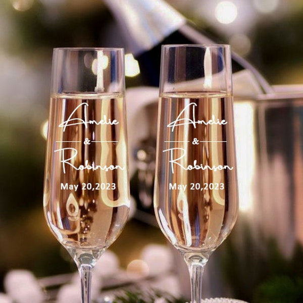 Champagne Flutes Personalized, Wedding Gifts, Set of 2 - Mr and Mrs Champagne Glasses, Wedding Toasting Glasses for Bride and Groom