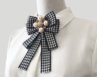1 Women/'s Ladies Silk Fabric BOW PIN BROOCH Blue /& White Checks Handmade