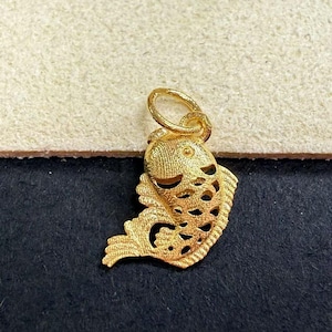 1pc 18K Solid Gold Hollow Koi Fish Charm, Solid Yellow Crap Pendant, Pond Charm, Good Luck Charm, Fortune Fish Charm for Necklace Bracelet