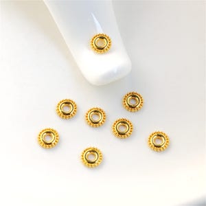 18K gold Plated Daisy Bead, 14K gold Plated Flower Bead, Flat Floral Bead, Gear Spacer Bead, Washer Spacer Bead For Bracelet Necklace 6mm