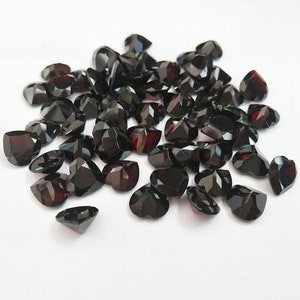 Natural Dark Red Garnet Love Heart Gemstone, January Birthstone, Garnet Loose Stone, Faceted Heart Gemstone for Jewelry Prong Setting 9mm
