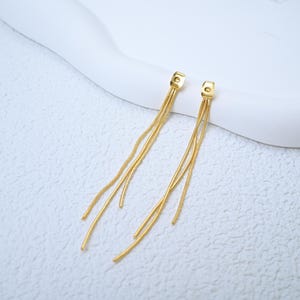 Parte trasera de arete con borla de cobre chapado en oro de 14 quilates, cierre de mariposa con borla de cadena de serpiente, tope para poste de arete, tuercas para aretes