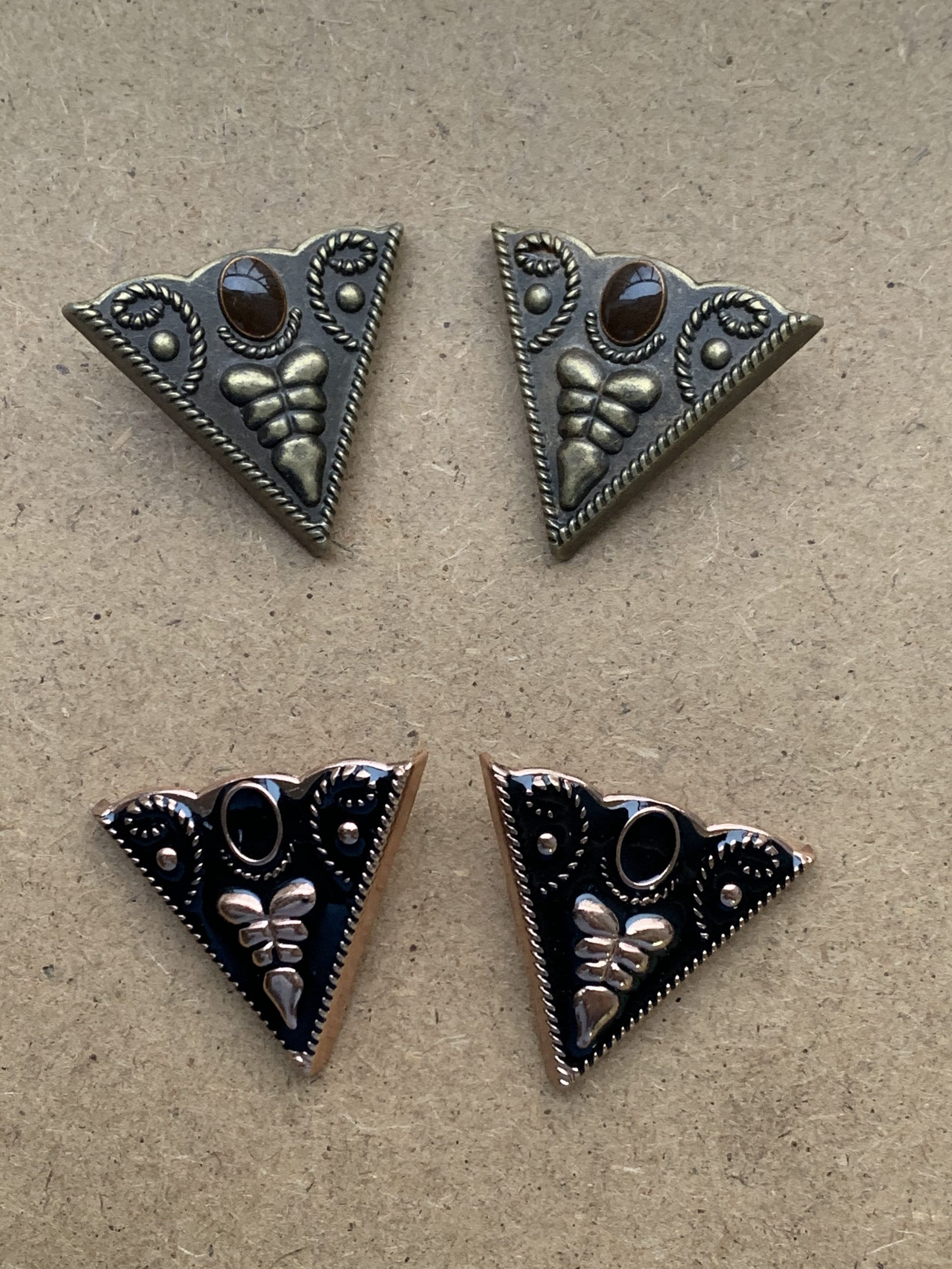 Vintage Collar tips ,Steam punk Collar Pin, Collar studs, Collar pins Collar tips triangle, Victorian Baroque Gothic Style