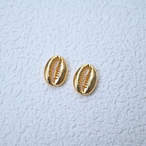 Gold Plated Cowrie Shell Bead, Bracelet Jewelry Accessory