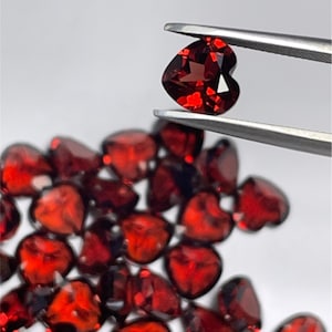 Natural Red Garnet Heart Cabochon, January Birthstone, Heart Cut Garnet Loose Stone, Faceted Love Gemstone for Jewelry Making 3mm 4mm 5mm