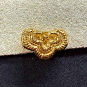 1 Stück 18K Solid Gold Blume flache runde Perlen, Solid Gold Spiral Perle, Swirl Perle, Würfelperlen, Laterne Perle, gewellter Spacer für Armband
