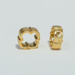 18k Matte Gold Plated Four Leaves Bead Frame, Silver Tone Through Hole Bead Ring 8mm, Clover Frame, Pearl-Setting Ring For Stringing Bead
