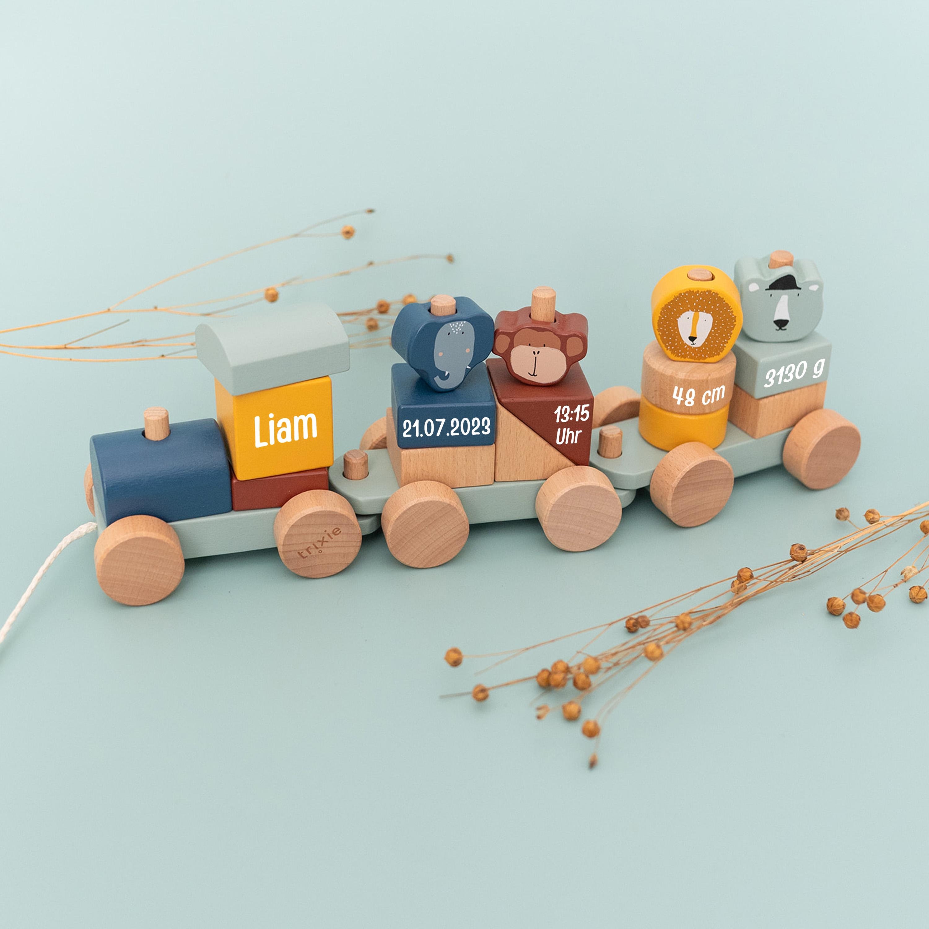 Personalisierte Holzeisenbahn Zur Geburt – Mit Namen & Daten Bedruckt, Aus FSC-Holz, Nougatfarben