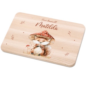 Frühstücksbrett personalisiert, Holzbrett, Taufgeschenk, Hier krümelt Brett, Brettchen personalisiert, Babygeschenke Junge