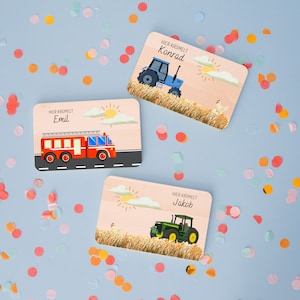 Frühstücksbrett personalisiert Kinder, Geschenk Geburt Junge, Frühstücksbrett Traktor, Brettchen Traktor, Traktor Kinder